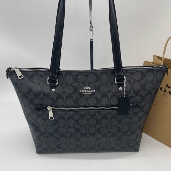 Coach Tote - Picture 5 of 13